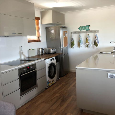 Mullaloo Beachfront Retreat - Accommodation Port Hedland 5