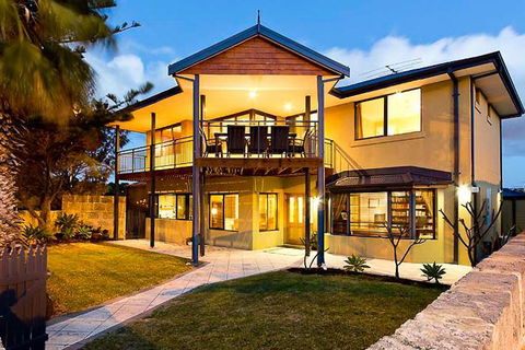 Mullaloo Beachfront Retreat - Accommodation Port Hedland 0