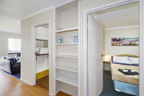 West Beach Lagoon 202 - Quiet & Ground Floor! - Accommodation Port Hedland 10