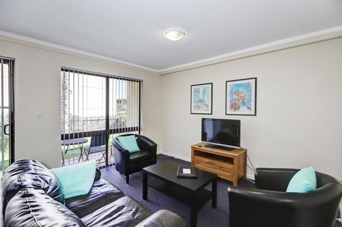 West Beach Lagoon 202 - Quiet & Ground Floor! - Accommodation Port Hedland 12
