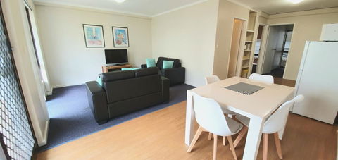 West Beach Lagoon 202 - Quiet & Ground Floor! - Accommodation Port Hedland 7