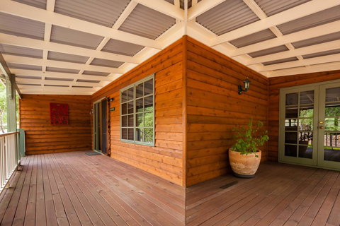 Riverglen Chalets - Accommodation Port Hedland 7