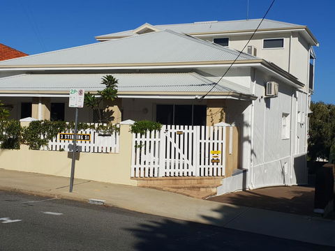 Stirling Apartments - Studio 1 - Accommodation Port Hedland 2