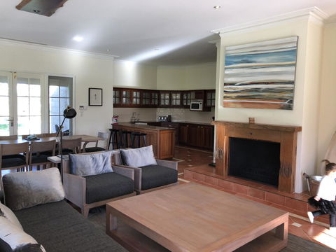 Caves Road Guest Houses - Accommodation Port Hedland 23