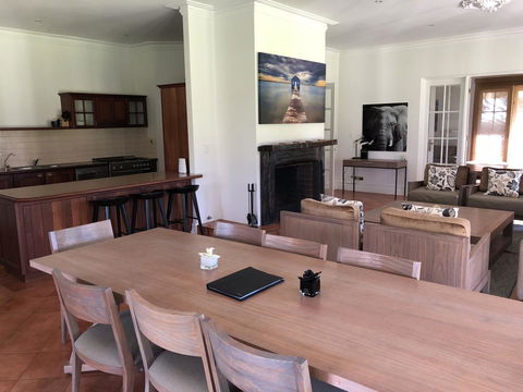 Caves Road Guest Houses - Accommodation Port Hedland 15