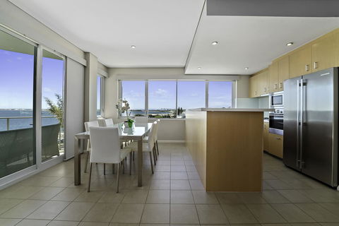 Luxury Suite Bunbury - Accommodation Port Hedland 9