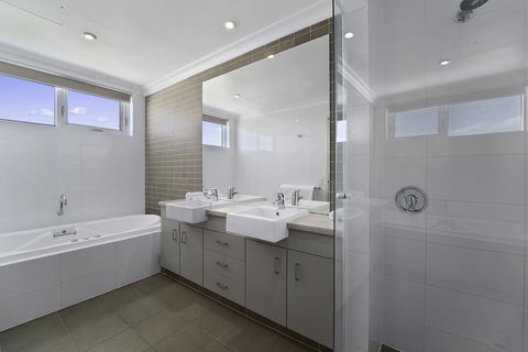 Luxury Suite Bunbury - Accommodation Port Hedland 11