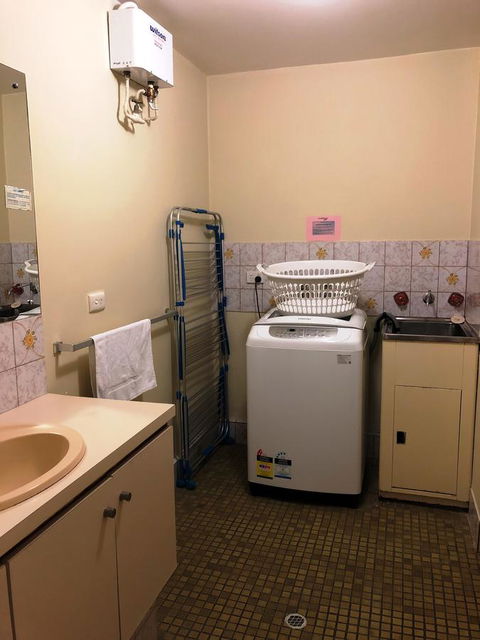 West Beach Lagoon 208 â€“ Great Value! - Accommodation Port Hedland 13