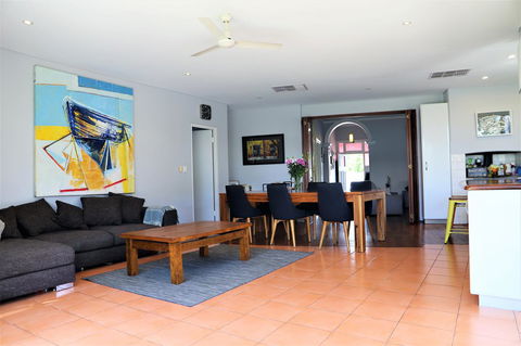 Fremantle Heritage Home For You To Enjoy! - Accommodation Port Hedland 12