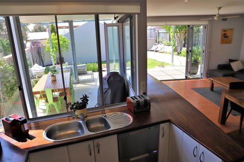 Fremantle Heritage Home For You To Enjoy! - Accommodation Port Hedland 7