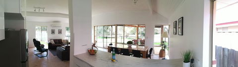 Stableford Cottage Holiday Home Dunsborough - Accommodation Port Hedland 16