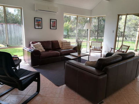 Stableford Cottage Holiday Home Dunsborough - Accommodation Port Hedland 25