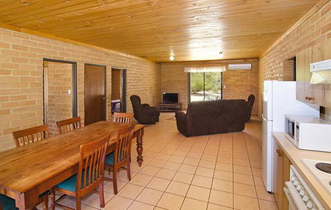 Turner Brook Chalet - Accommodation Port Hedland 2