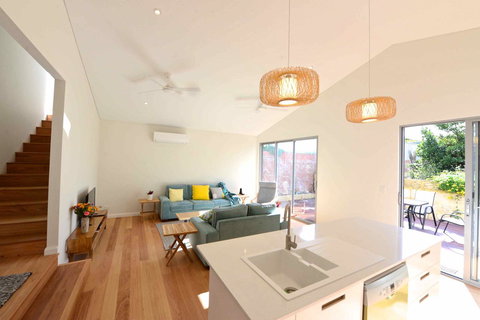 Sunny Blinco Street House - Accommodation Port Hedland 4