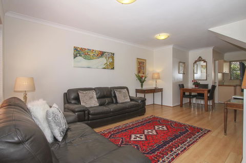 Leederville Townhouse - Accommodation Port Hedland 0