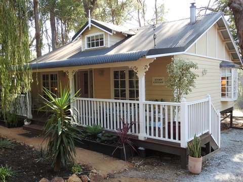Quiet Escapes Cottages - Accommodation Port Hedland 3