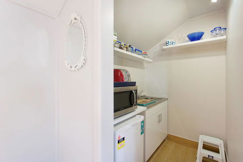 Fremantle Local Beach Studio - Accommodation Port Hedland 18