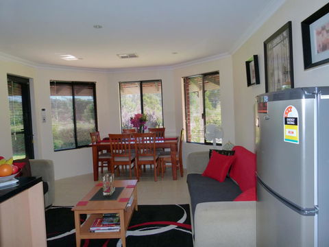 Seatrees Accommodation - Accommodation Port Hedland 14