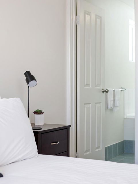 Cooper Street - Accommodation Port Hedland 10
