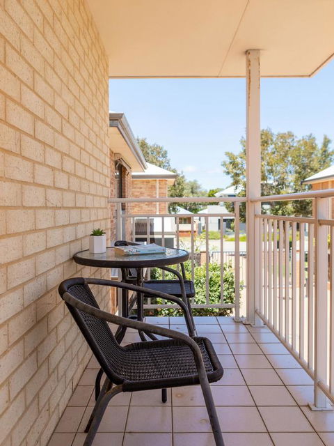 Cooper Street - Accommodation Port Hedland 13