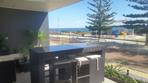 Mandurah Beach Front Apartment - Accommodation Port Hedland 0