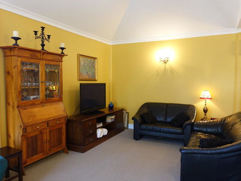 The Blacksmiths Cottage - Accommodation Port Hedland 11