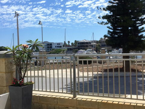 Studio Style Mindarie Marina - Accommodation Port Hedland 1