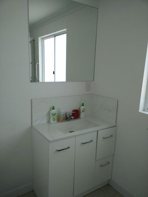 DIANELLA Budget Rooms Happy Place To Stay - Accommodation Port Hedland 11