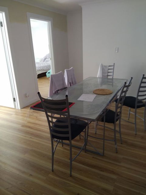 DIANELLA Budget Rooms Happy Place To Stay - Accommodation Port Hedland 16