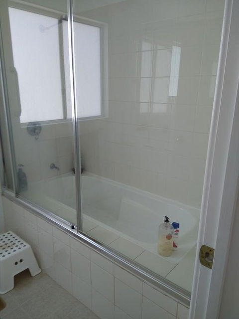 DIANELLA Budget Rooms Happy Place To Stay - Accommodation Port Hedland 37