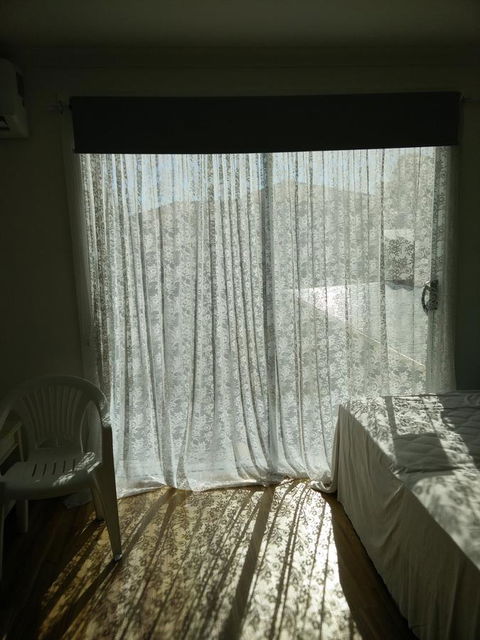 DIANELLA Budget Rooms Happy Place To Stay - Accommodation Port Hedland 18