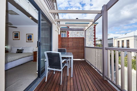 Fremantle Townhouse Unit 6 - Accommodation Port Hedland 10