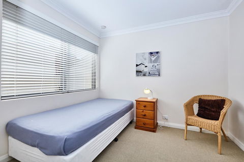 Fremantle Townhouse Unit 6 - Accommodation Port Hedland 7