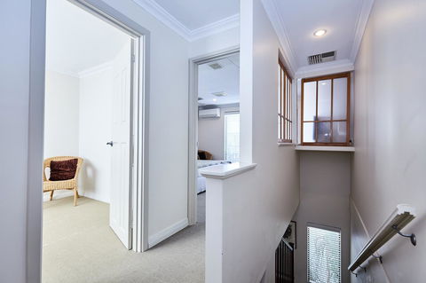 Fremantle Townhouse Unit 6 - Accommodation Port Hedland 6