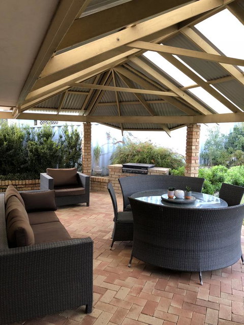 Dampier House Mullaloo-Perth - Accommodation Port Hedland 1