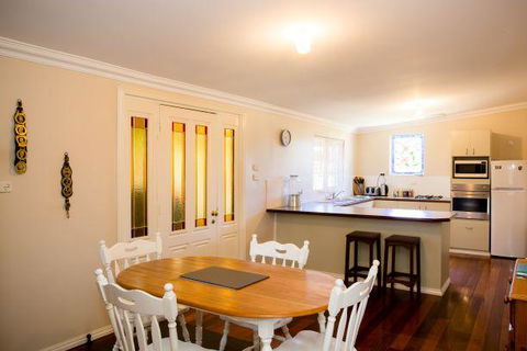 Yvonnes Rest Holiday Home - Accommodation Port Hedland 0
