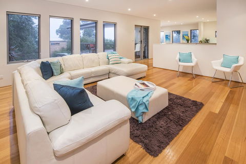 Calm Waters - Accommodation Port Hedland 15