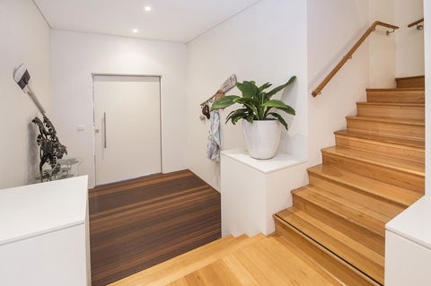 Calm Waters - Accommodation Port Hedland 25