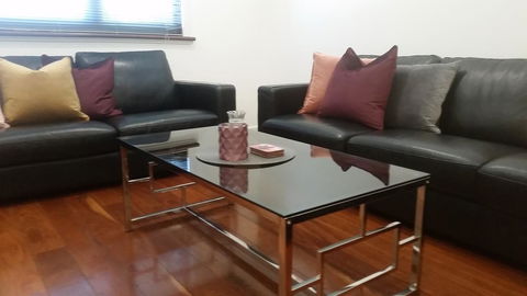 Leisurely Manor - Spacious Three Bedroom Home In Fremantle - Accommodation Port Hedland 15