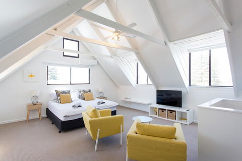 Monument Hill Townhouse - Fremantle - Accommodation Port Hedland 0