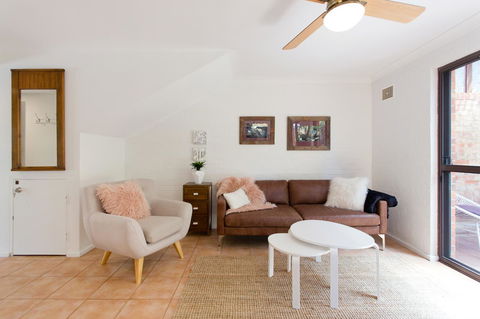 Monument Hill Townhouse - Fremantle - Accommodation Port Hedland 13