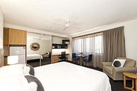 St Catherine\'s On Park - Accommodation Port Hedland 4