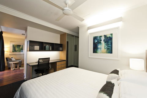 St Catherine\'s On Park - Accommodation Port Hedland 2