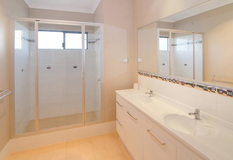 Tranquility - Accommodation Port Hedland 15
