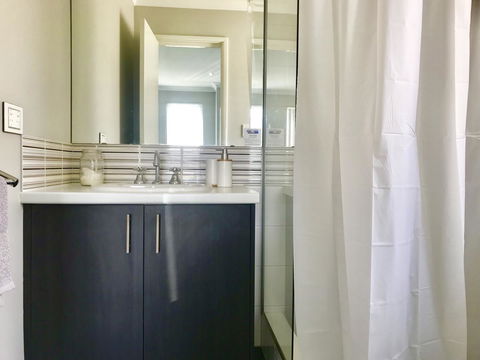 The Beach House - Accommodation Port Hedland 19