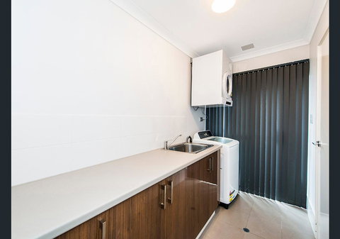 Vacation Home - Accommodation Port Hedland 11