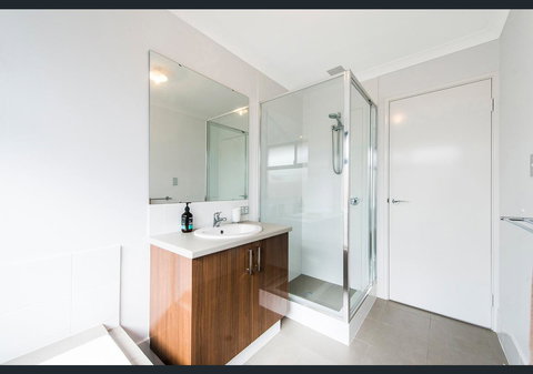 Vacation Home - Accommodation Port Hedland 10