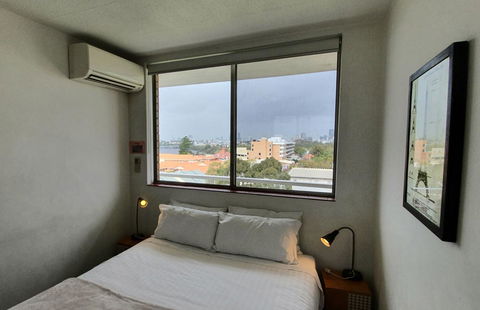 Lawley Luxury Views - Perth City, Swan River - Accommodation Port Hedland 12