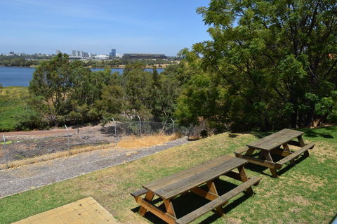 Lawley Luxury Views - Perth City, Swan River - Accommodation Port Hedland 33