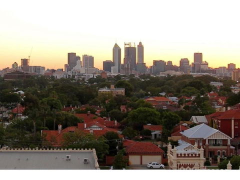 Lawley Luxury Views - Perth City, Swan River - Accommodation Port Hedland 24